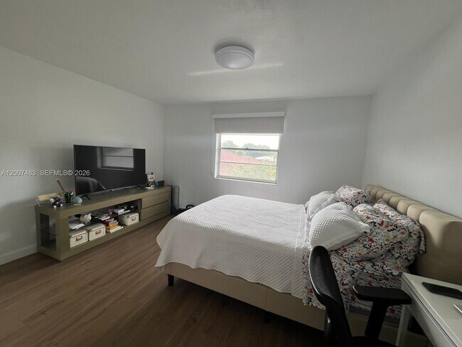 Building Photo - 2369 NW 89th Dr