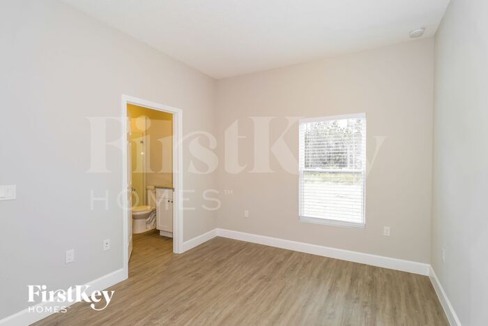 Building Photo - 437 Larino Rd SW