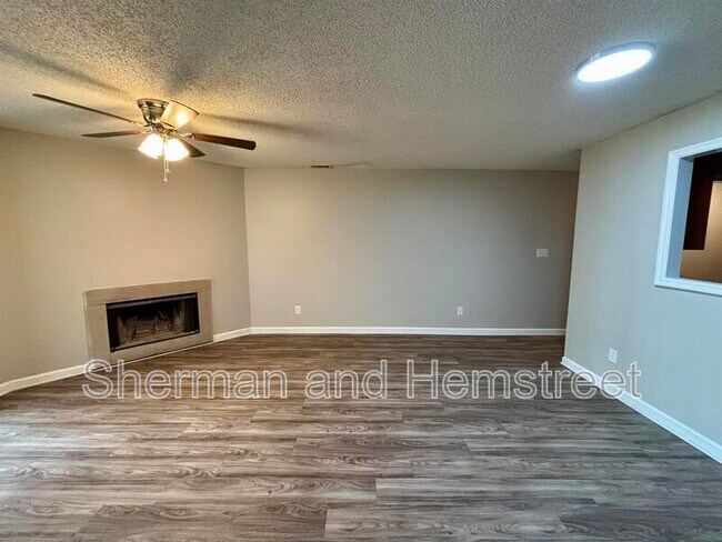 Building Photo - 212 Commons Dr