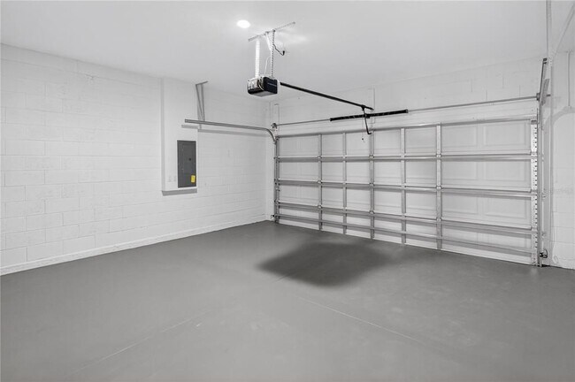 Building Photo - 3272 W Fairbank Dr