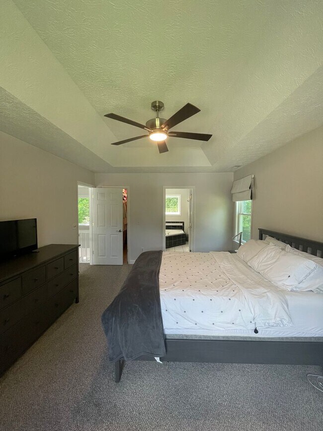Building Photo - Pictures Coming Soon — Your Next Home Awaits!