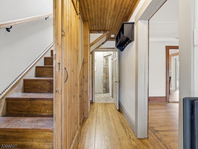 Building Photo - 1 Mountain Ave