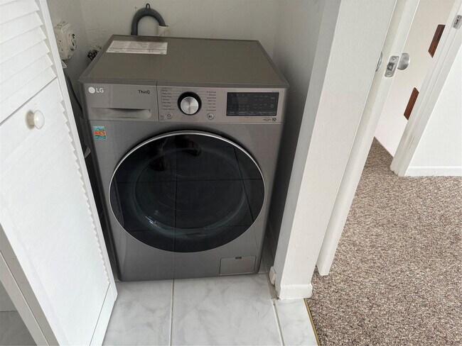 Building Photo - 111 Briny Ave