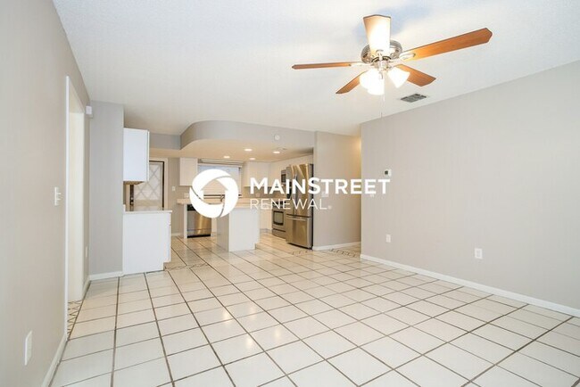 Building Photo - 4 Bedroom Pet-Friendly Home in Kissimmee, ...