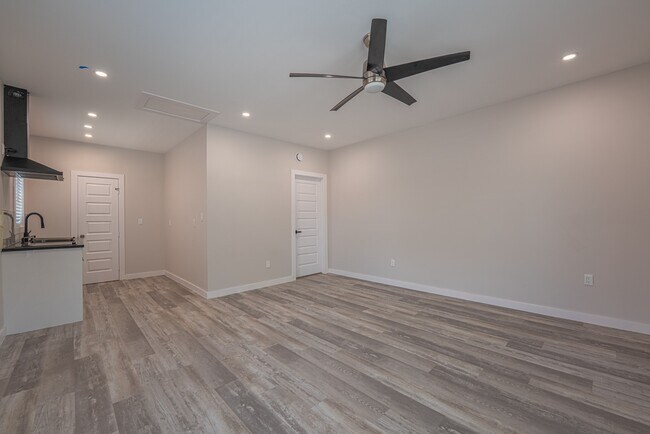Building Photo - 4202 Clay St