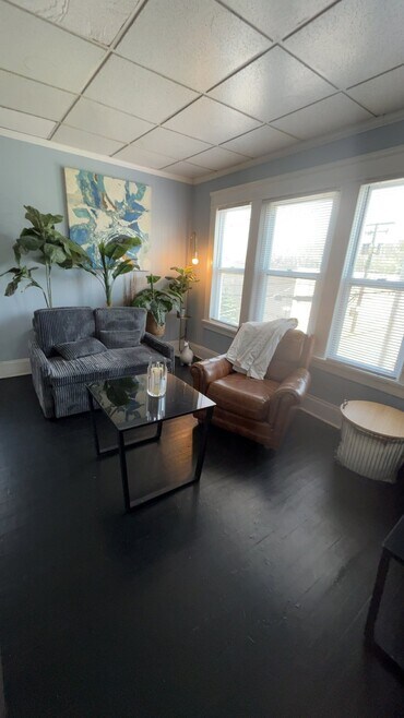 Building Photo - 3454 E 76th St