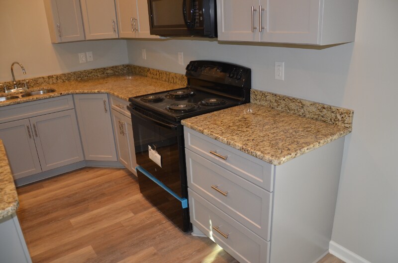 Building Photo - 1565 14th Ave NE