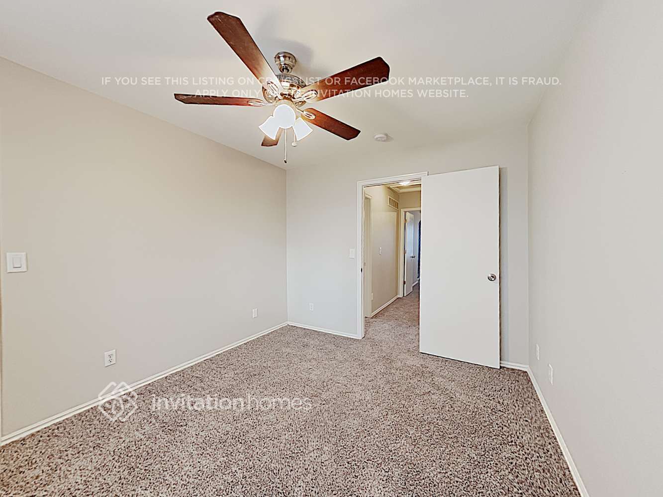 Building Photo - 5227 S Bahama Cir