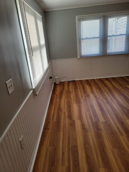 Building Photo - 217 Thurber St