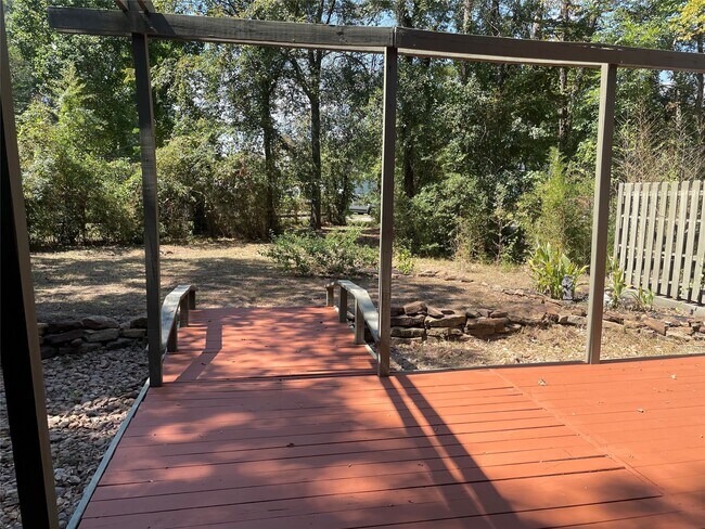 Building Photo - 302 Somerset