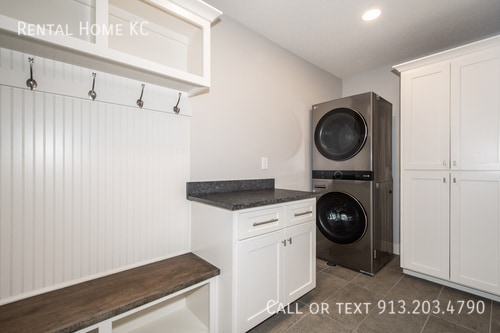 Building Photo - 12020 Ensley Ln