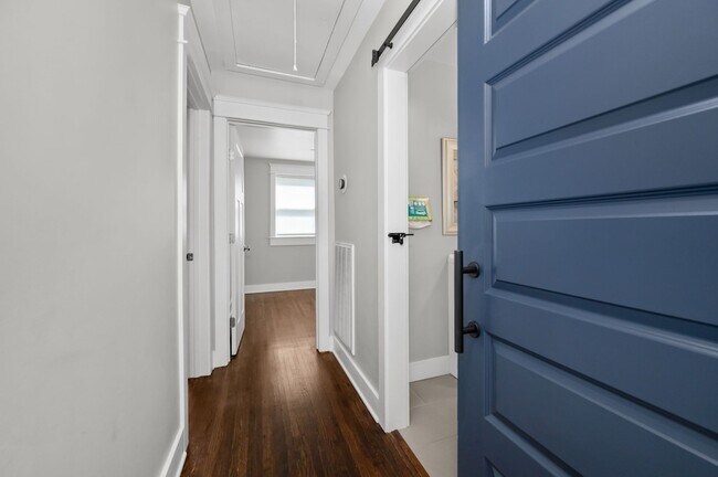 Building Photo - 2600 Aspen Dr