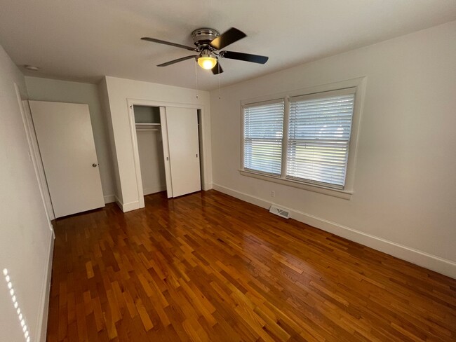 Building Photo - 5057 Wrightsville Ave
