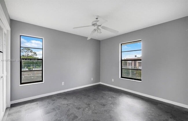 Building Photo - 5894 Longbow Ln