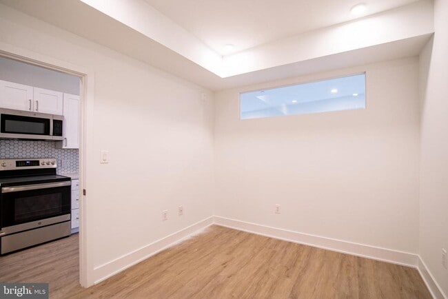 Building Photo - 1325 N Lee St