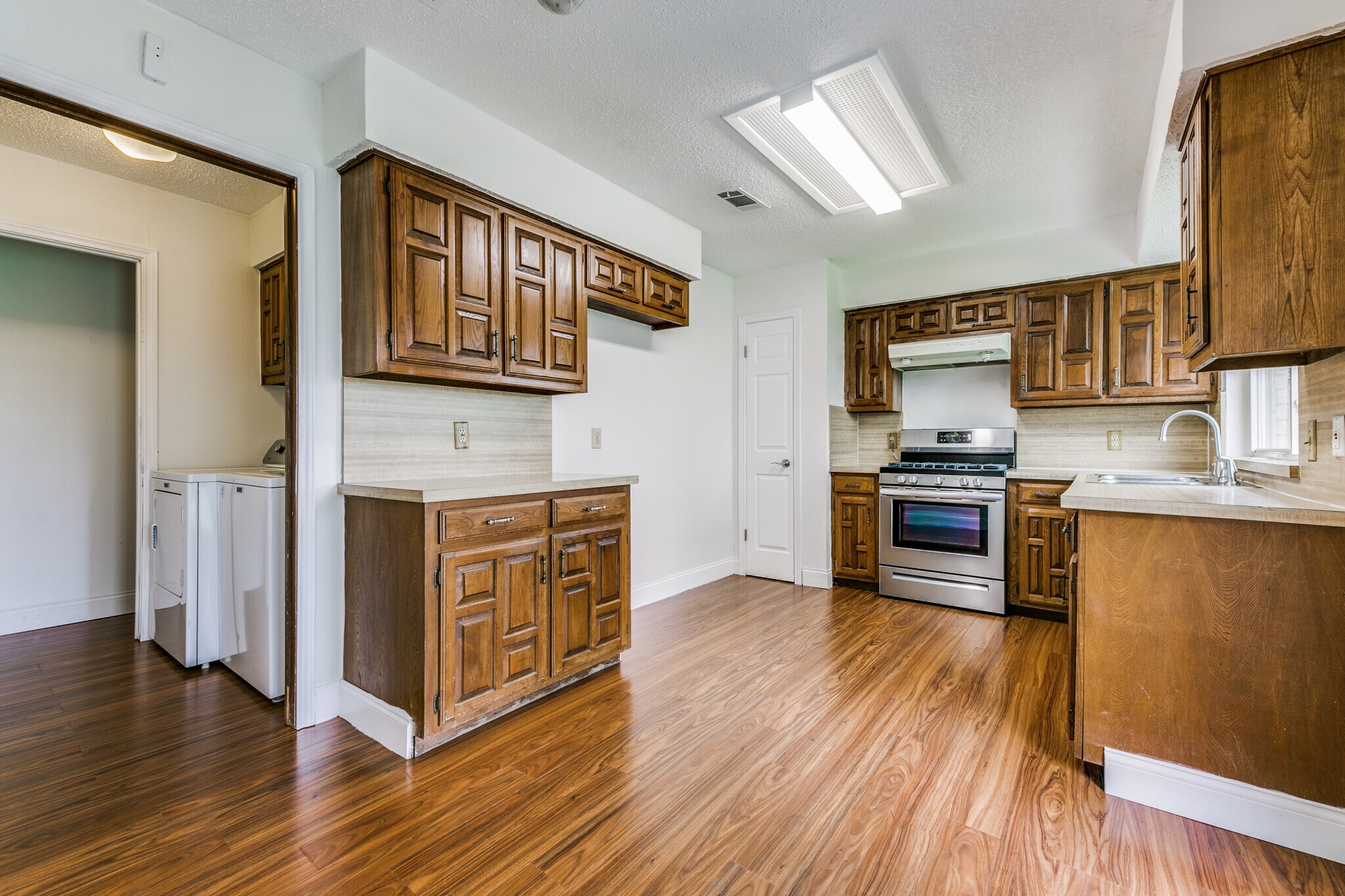Building Photo - 1607 Heather Glen Ct