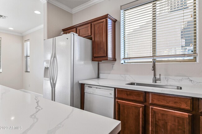 Building Photo - 4046 S Tatum Ln