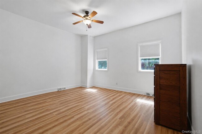 Building Photo - 7 Idlewild Ave