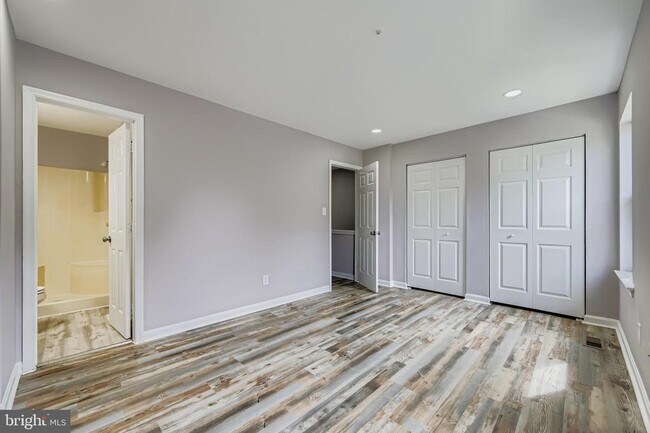 Building Photo - 493 Ashton Ln