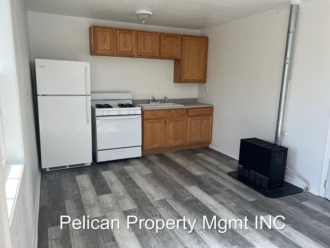 Building Photo - 2129 Orchard Ave