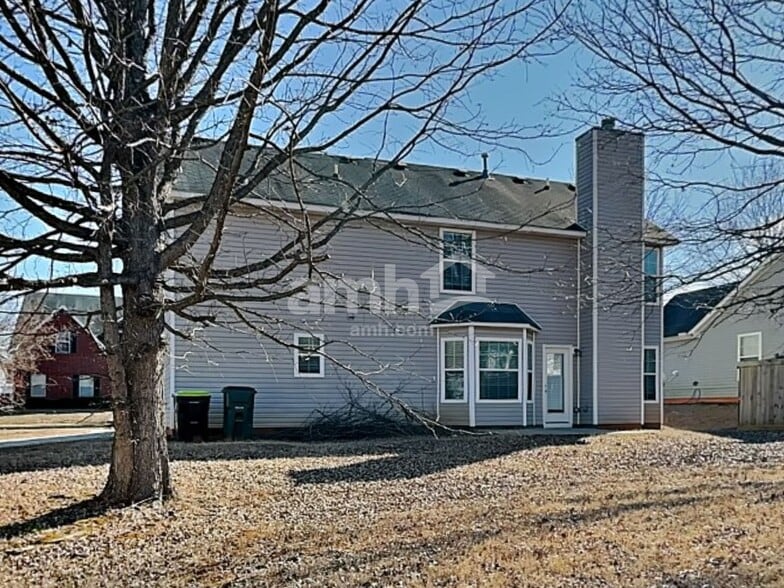 Building Photo - 501 Gonzaga Cir