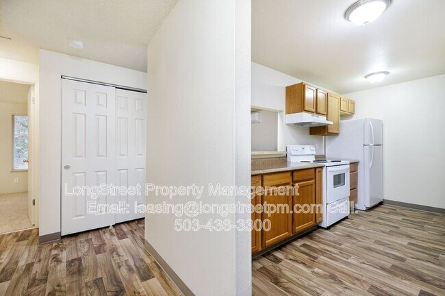 Building Photo - 11353 SW Greenburg Rd