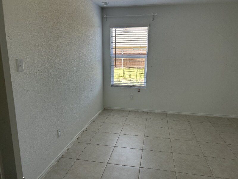 Building Photo - 108 Jasmine Dr