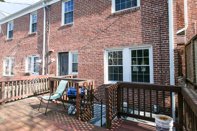 Building Photo - 1715 Glen Ridge Road