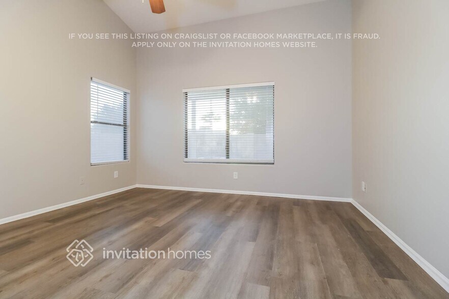 Building Photo - 16030 W Diamond St