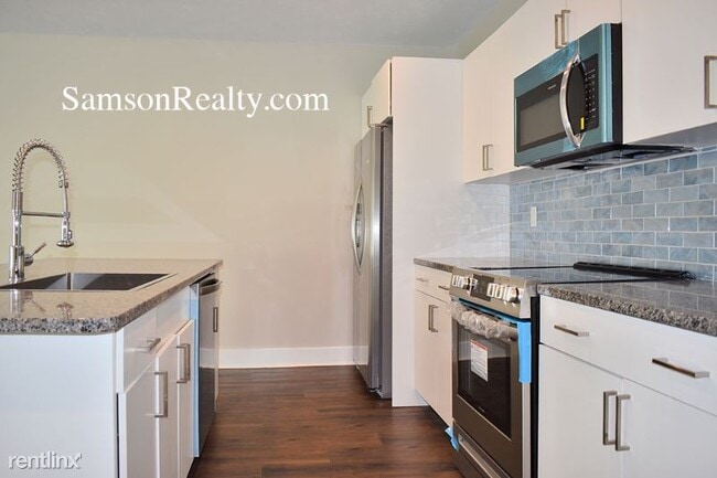 Building Photo - 3 br, 2.5 bath Condo - 1 Charlies Way
