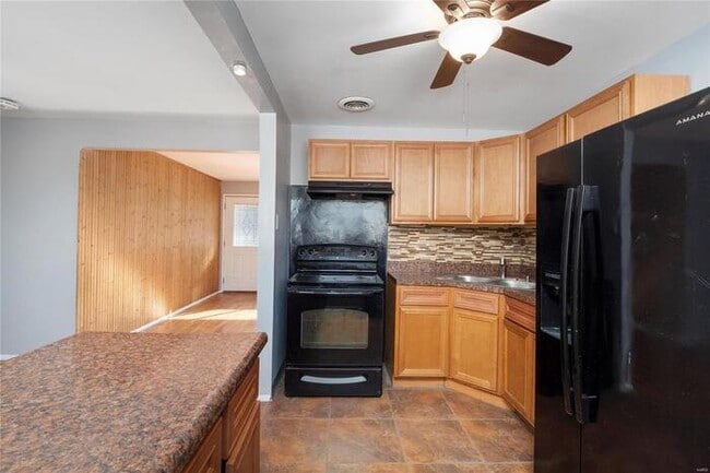 Building Photo - Fantastic 3bd/1ba home! Let yourself in!