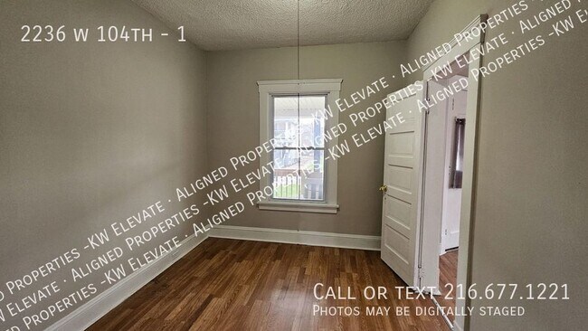 Building Photo - 2236 W 104th St