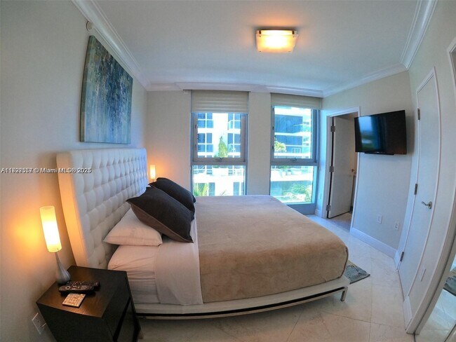 Building Photo - 9401 Collins Ave