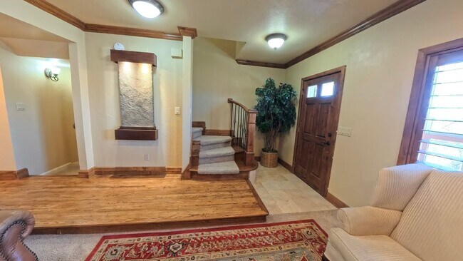 Building Photo - Ivy Lane Townhome | Provo