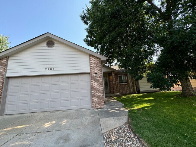 Building Photo - Beautiful Home in W Fort Collins