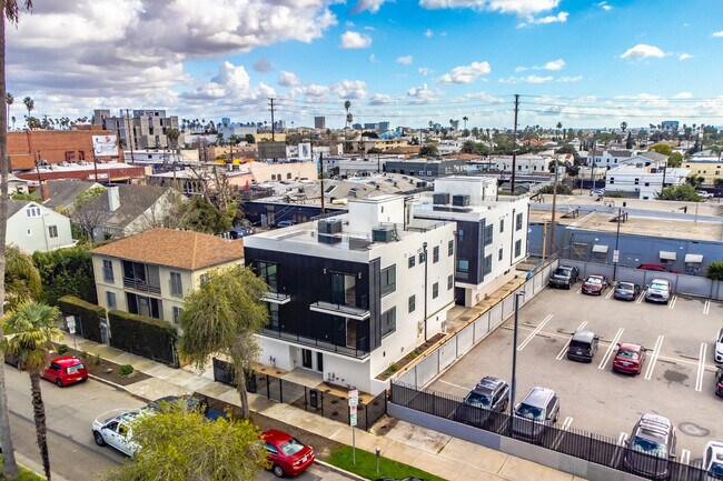 Building Photo - 6222 Banner Ave