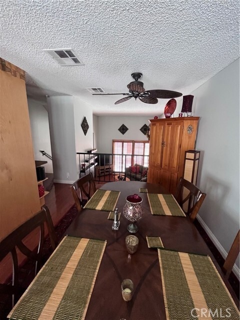 Building Photo - 18009 River Cir