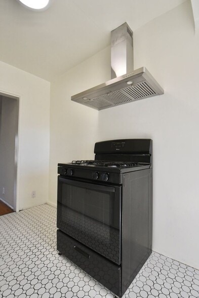 Building Photo - 777 N Brand Blvd