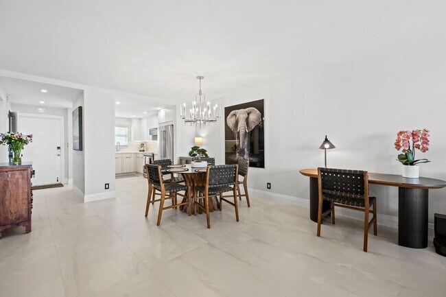 Building Photo - 511 Bayshore Dr