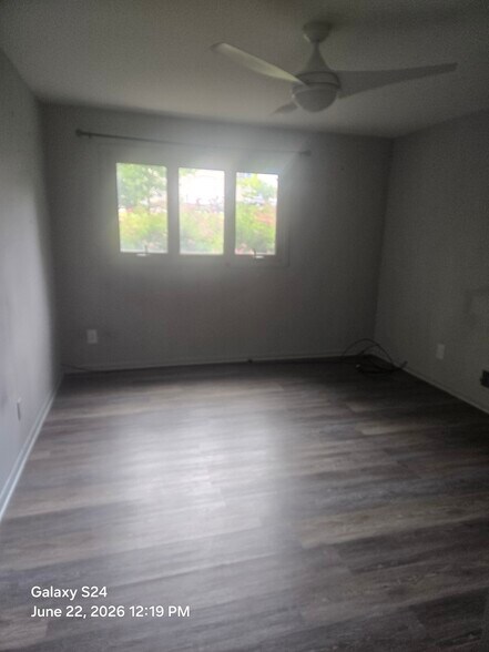 Building Photo - 22655 Chagrin Blvd