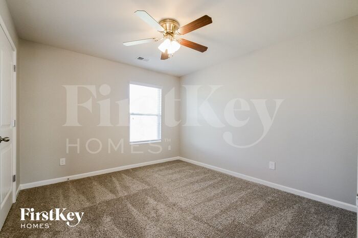 Building Photo - 261 Chesser Reserve Dr