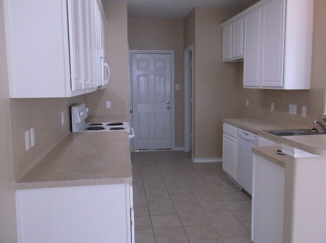 Building Photo - 16107 Sandy Path Ln