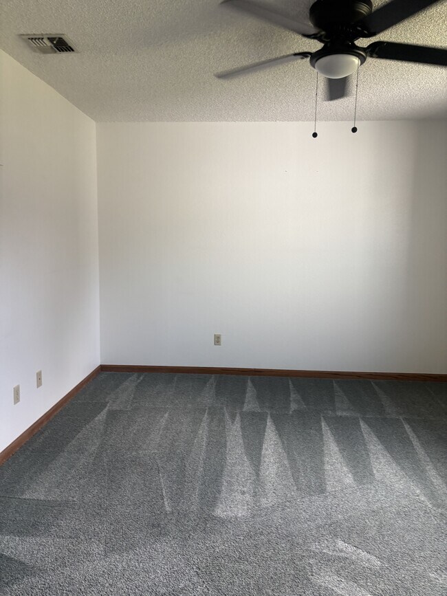Building Photo - 1712 Shasta Ct
