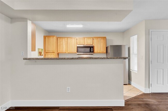 Building Photo - 5055 W Hacienda Ave