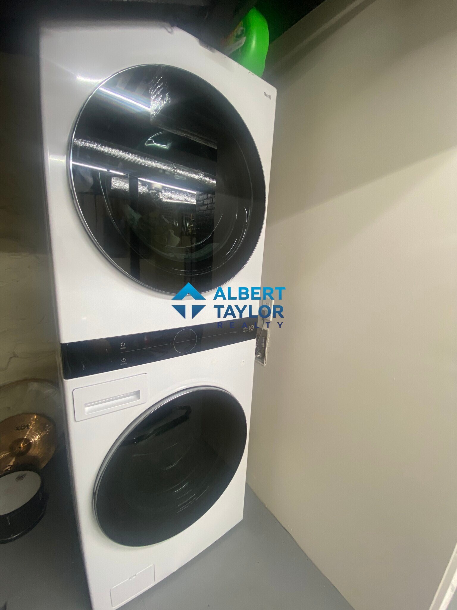 Building Photo - 18 Sawyer Ter