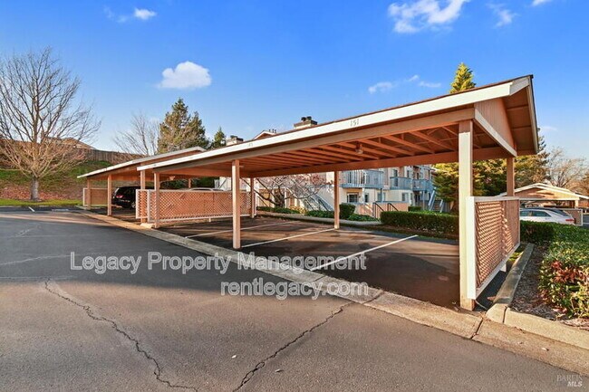 Building Photo - 145 Glenwood