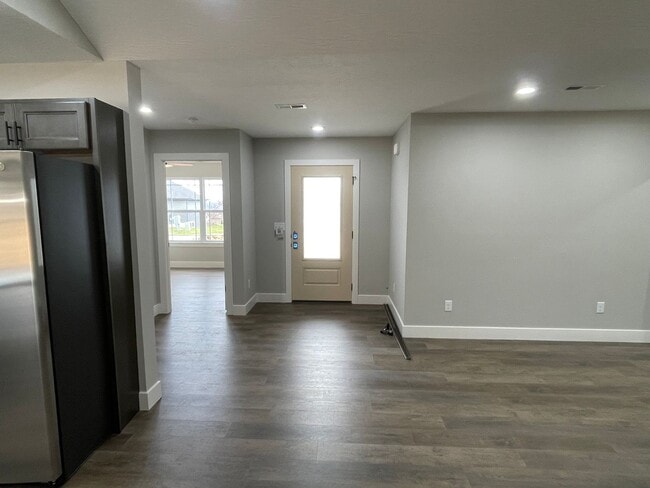 Building Photo - NEW CONSTRUCTION 3 Bed 2 Bath FOR RENT in Waynesville