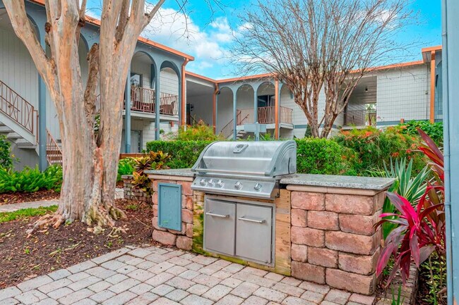 Building Photo - 4355 FL-60