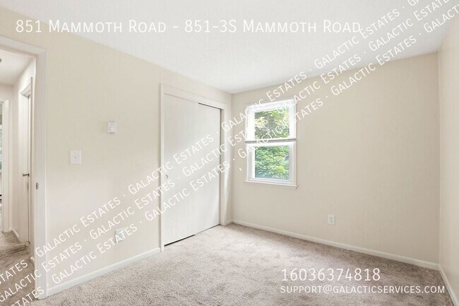 Building Photo - 851 Mammoth Rd