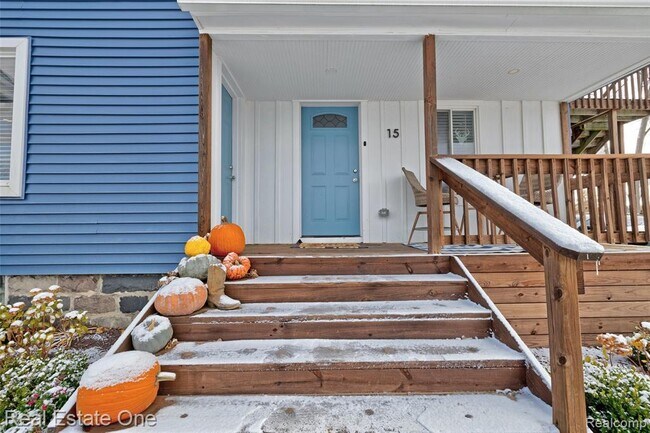 Building Photo - 15 South St